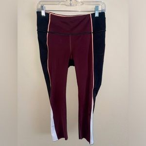 Athleta Velocity Colorbloxk Capri‎ Leggings w/ side pockets size Small
